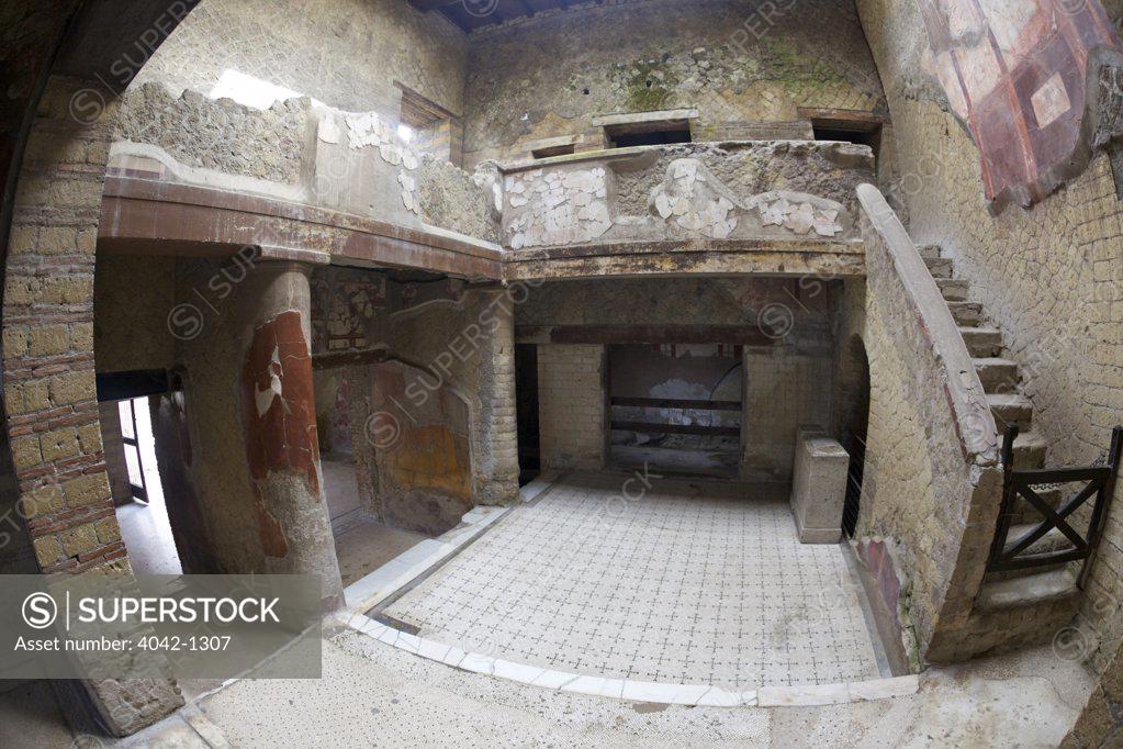 Stock Photo: 4042-1307 Italy, Herculaneum, House with decorated courtyard