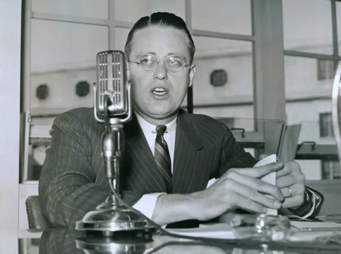 Elliott Roosevelt, testifies at FCC hearing. He represented the Texas State Network, an organization of Broadcasting stations, as he testified on March 7, 1939.
