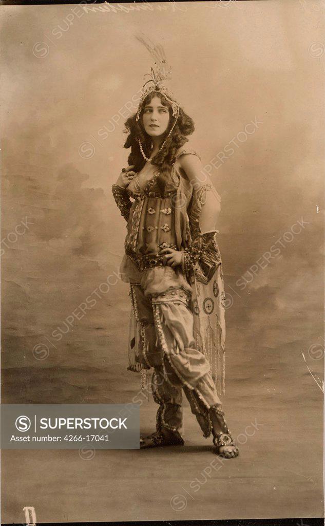 Stock Photo: 4266-17041 Ida Rubinstein in the ballet Scheharazade by Anonymous  /Private Collection/1910/Photograph/Opera, Ballet, Theatre
