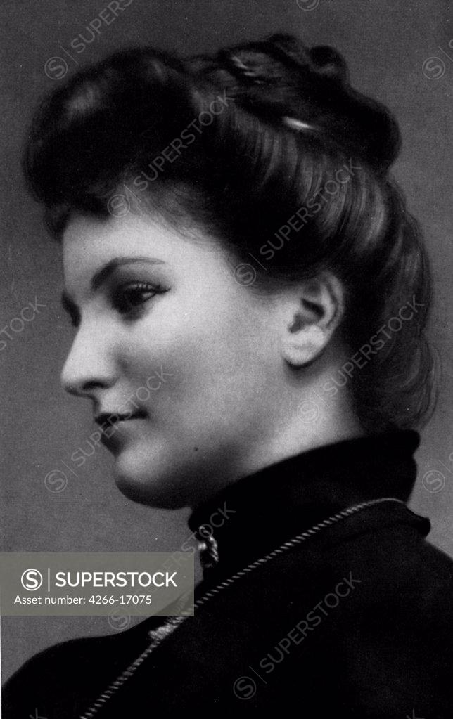 Stock Photo: 4266-17075 Alma Mahler-Werfel (1879-1964) by Anonymous  /Private Collection/c. 1900/Photograph/Portrait