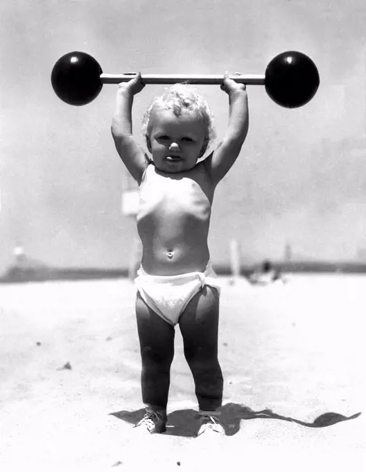 Baby weight lifter