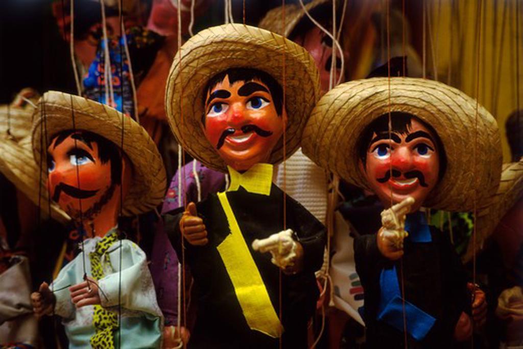 Mexican Puppets, Mexico