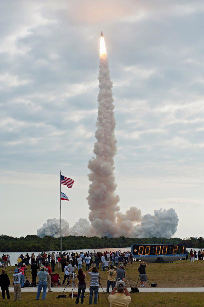 Crowds Watch Endeavour Liftoff.