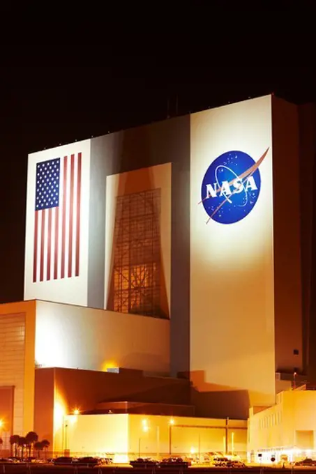 Night view of the Vehicle Assembly Building at Launch Complex 39, NASA Kennedy Space Center, Merritt Island, Florida, USA