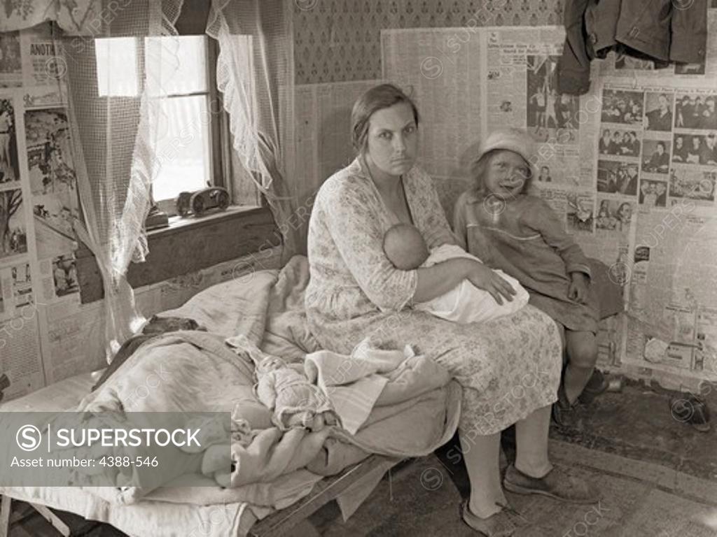 Stock Photo: 4388-546 Mother and Children