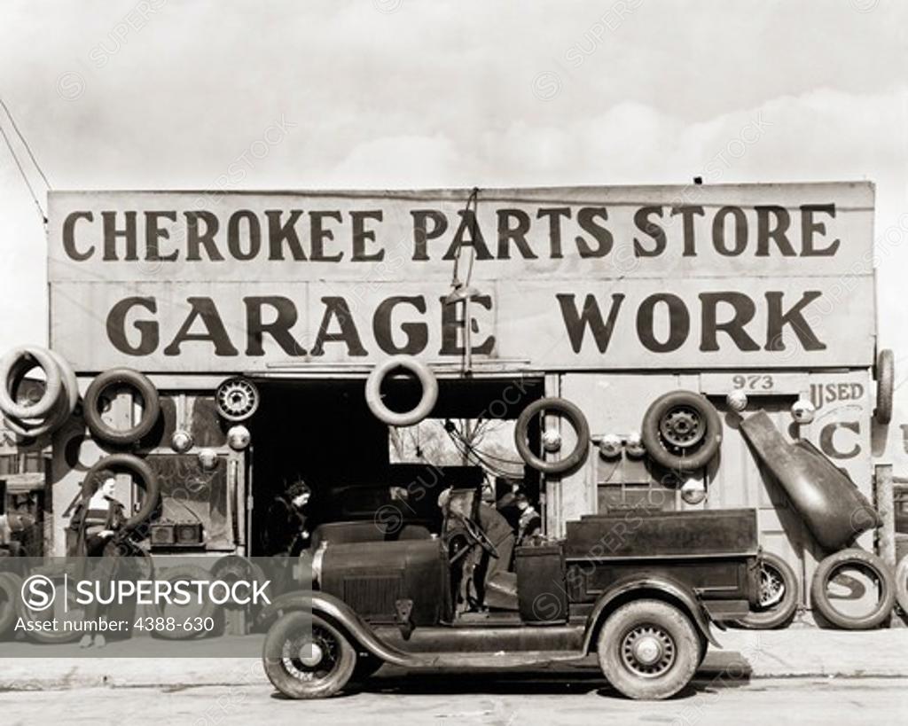 Stock Photo: 4388-630 Auto Parts Shop