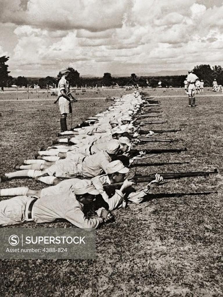 Stock Photo: 4388-824 Rifle Class with Chinese Soldier