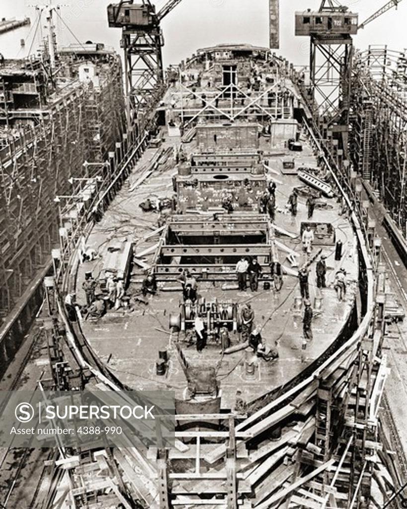 Stock Photo: 4388-990 Liberty Ship Under Construction