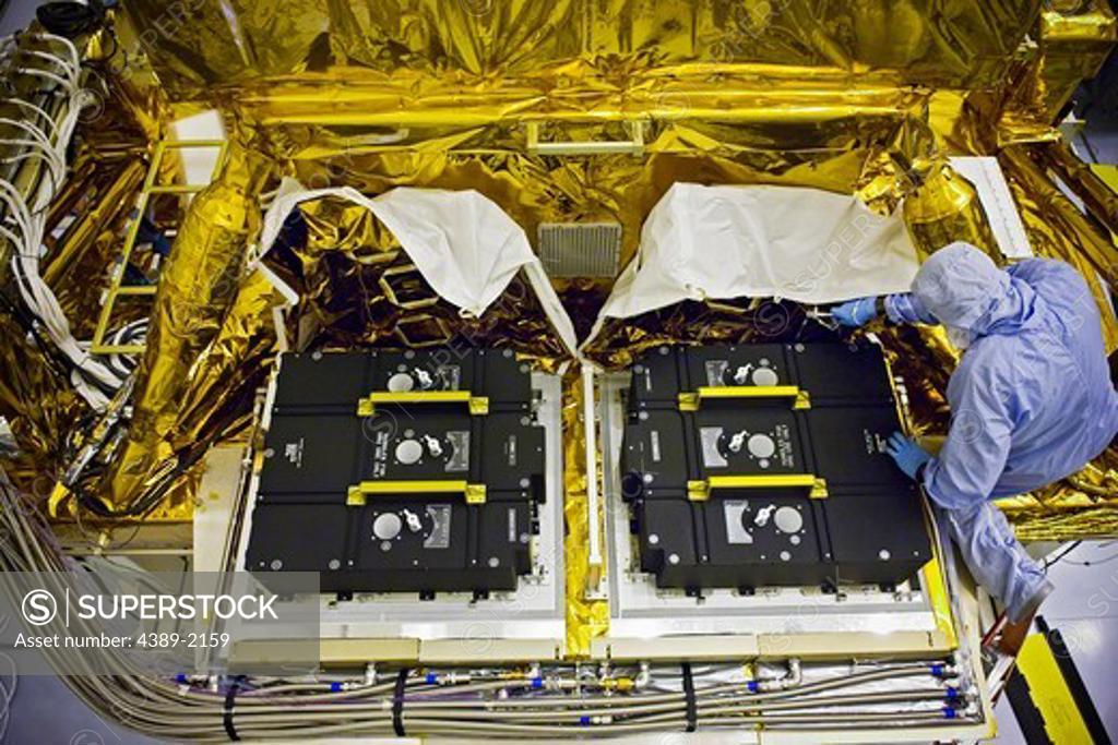Stock Photo: 4389-2159 New Batteries for Hubble