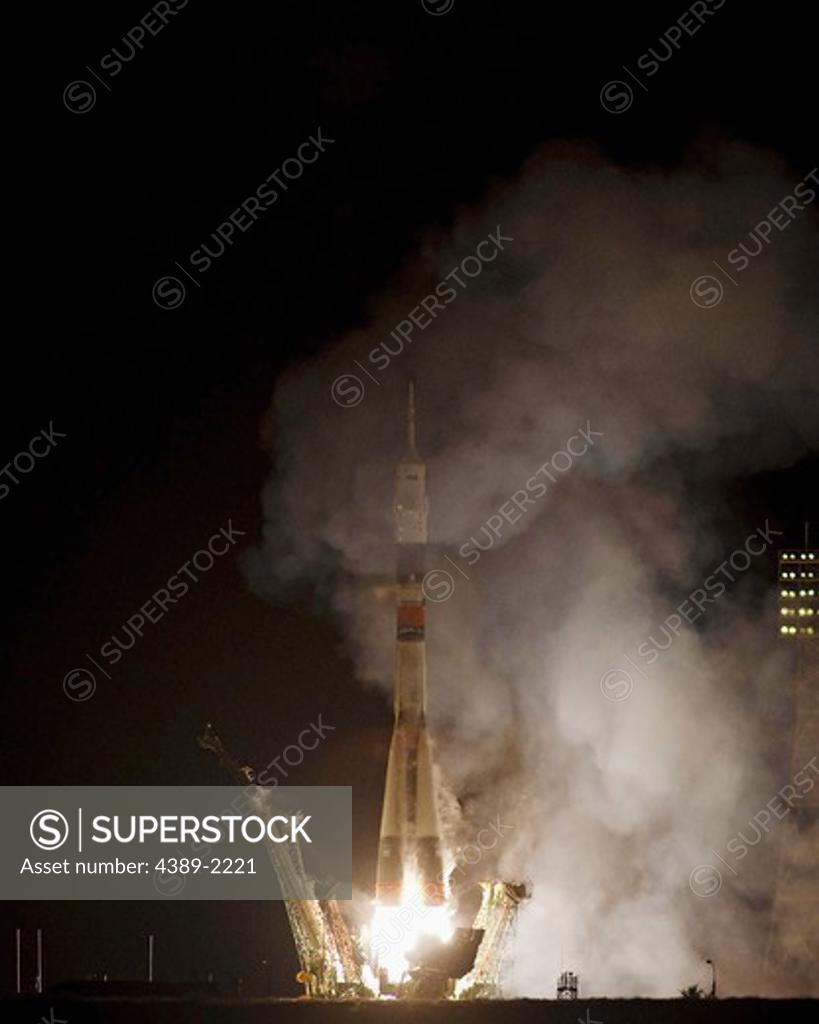 Stock Photo: 4389-2221 Soyuz Liftoff in Kazakhstan