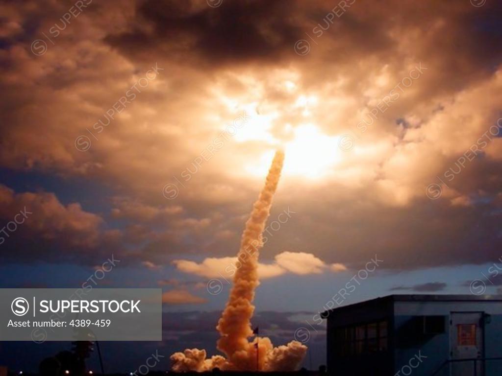 Stock Photo: 4389-459 Launch of STS-109 Shuttle Mission