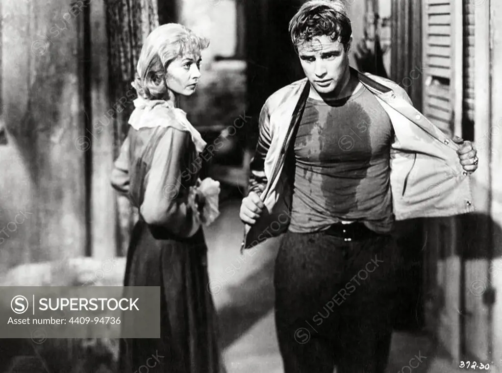 VIVIEN LEIGH and MARLON BRANDO in A STREETCAR NAMED DESIRE (1951), directed by ELIA KAZAN.