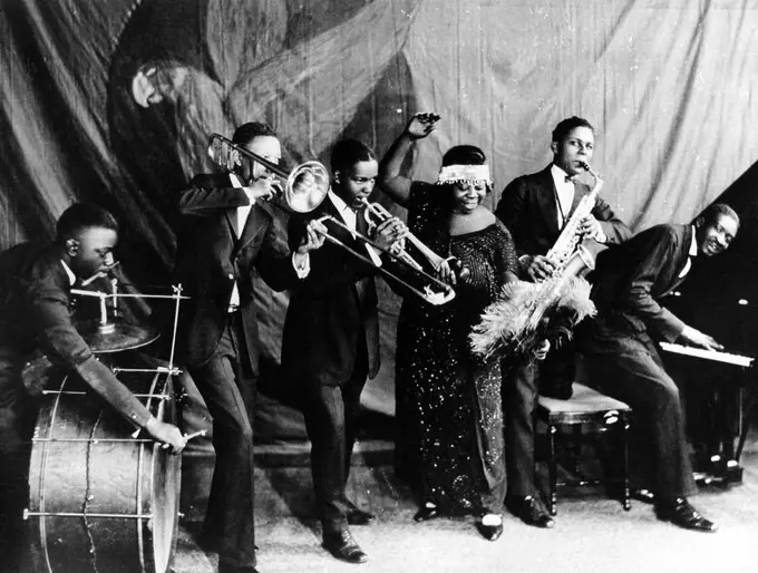 Ma Rainey con la Georgia Jazz Band. Chicago, 1923.