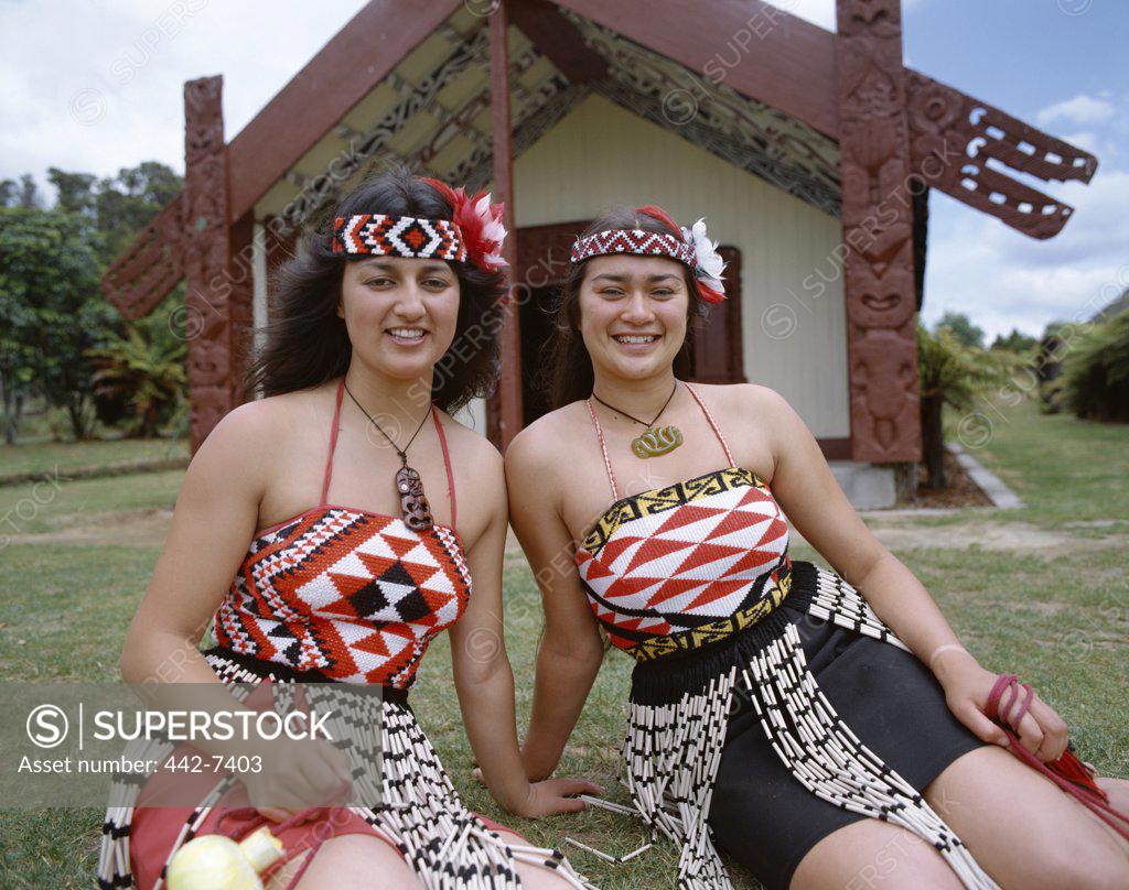 Stock Photo: 442-7403 Maori Women Dressed in Traditional Maori Costume, Rotorua, North Island, New Zealand