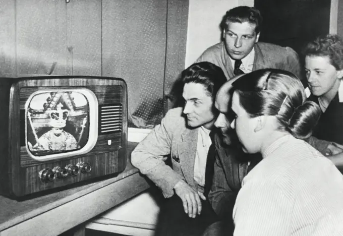 First International TV Broadcast in Germany, (Coronation of Queen Elizabeth II of England), June 2, 1953
