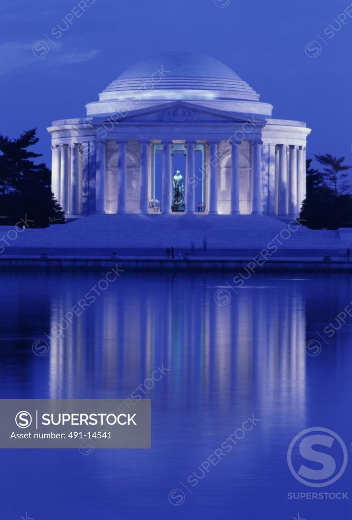 Stock Photo: 491-14541 Jefferson Memorial lit up at night, Washington D.C., USA