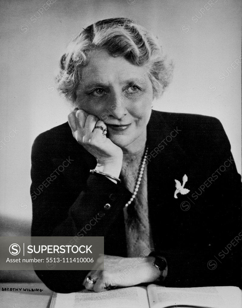 Stock Photo: 5513-111410006 Gladys Young, Radio and Television Actress. November 4, 1953. (Photo by Dorothy Wilding, Camera Press).