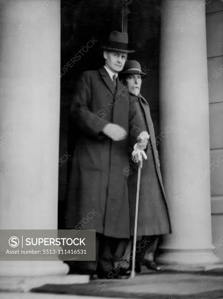 "Europe's Mystery Man" At Monts Carlo Sir Basil Zaharoff (right) with his bodyguard who never leaves him, seen leaving the Hotel de Paris Monte Carlo. Among the many well known people visiting Monte Carlo, for the winter sports season is Sir Basil Zaharoff, the millionaire financier, known at the American Arms inquiry as the "Mystery Man of Europe". December 28, 1934. (Photo by The Associated Press Ltd.).