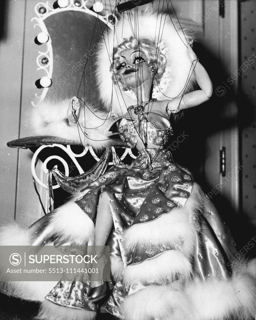 Stock Photo: 5513-111441001 Misc. - Puppets. March 29, 1954. (Photo by United Press Photo).