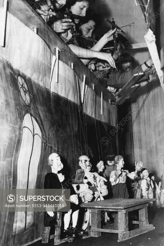 Stock Photo: 5513-111441016 Puppets (File 2) - Miscellaneous. October 13, 1942.