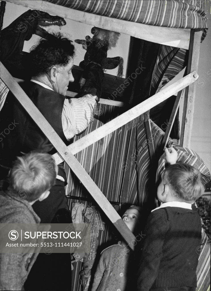 Stock Photo: 5513-111441027 Punch & Judy. February 27, 1939.
