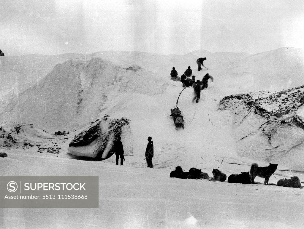 Stock Photo: 5513-111538668 Oxford University Ellesmere Land Expedition: Ascent of Brother John Glacier onto the ice cap. June 24, 1935. (Photo by The Times).