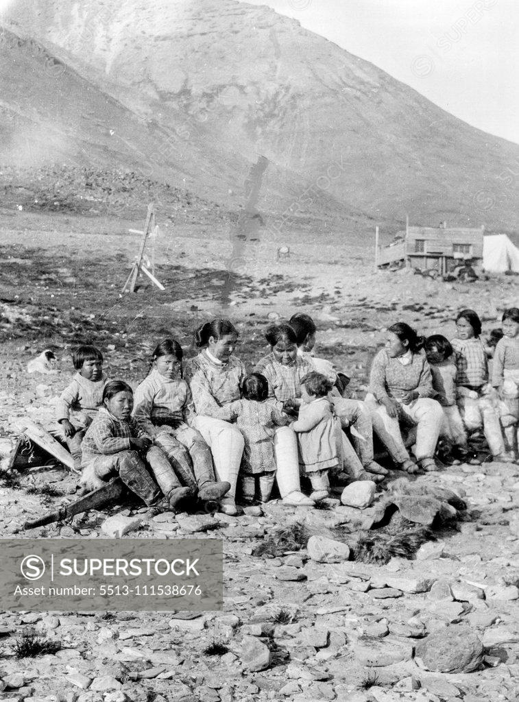 Stock Photo: 5513-111538676 Ellesmere Land Expedition: Group of Eskimo of Robertson Bay. November 26, 1934.