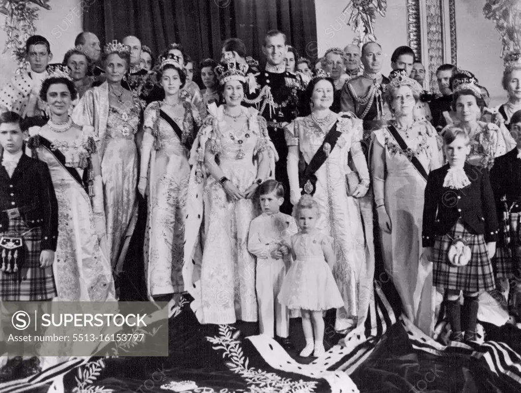 Queen Elizabeth II Coronation - 1953 - Official Group Pictures - British Royalty. January 06, 1954. (Photo by Associated Press Photo).  