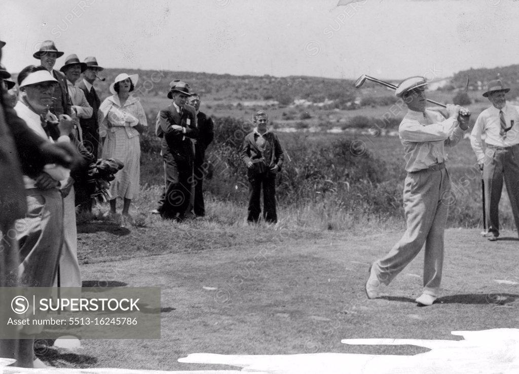 Stock Photo: 5513-16245786 Harry Cooper U.S.A at night, international golf U.S.A. November 12, 1934.