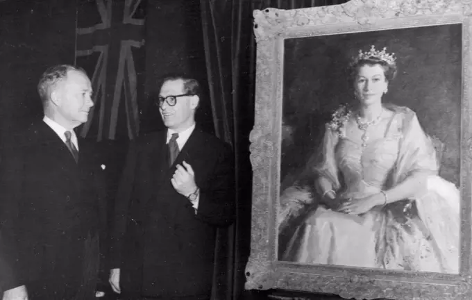 New Portrait Of H.M. The Queen For Australia. Sir Thomas White the High Commissioner (left) with Mr. W.A. Dargie, the well known artist, inspecting the new portrait of H.M. Queen Elizabeth on view to the public -for the first time at Australia House, London The portrait is by Mr. Dargie. September 15, 1955. (Photo by Sport & General Press Agency, Limited)