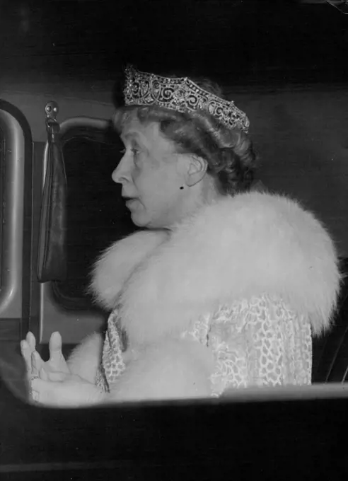 Princess Royal arriving at the Palace. State Banquet at Buckingham Palace in honour of the King and Queen of Sweden. June 28, 1954. (Photo by Ray Sharpe/Fairfax Media).