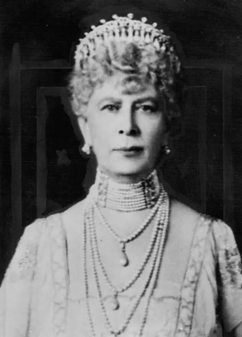 First Jubilee Portrait Of The Queen -- A now studio portrait of Queen Mary, by Hay Wrightson, which is being duplicated a million-fold and sent to all parts of the British Empire, in commemoration of the fact that the King and Queen will, in May, celebrate the Silver Jubilee of their reign. They were married in 1893. The jewels which her Majesty is wearing, together with the tiara, are Priceless. February 08, 1935. (Photo by Keystone).