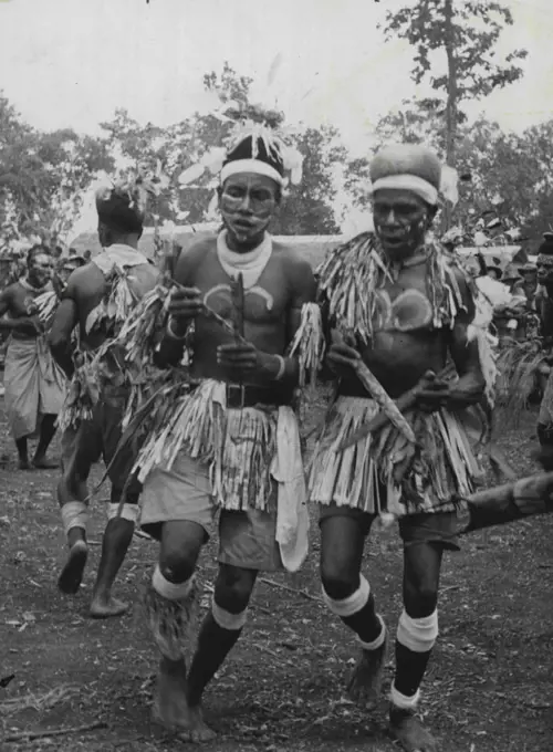 Papua New Guinea - Population - Tribal. March 16, 1945. (Photo by Common Wealth Department Of Information).