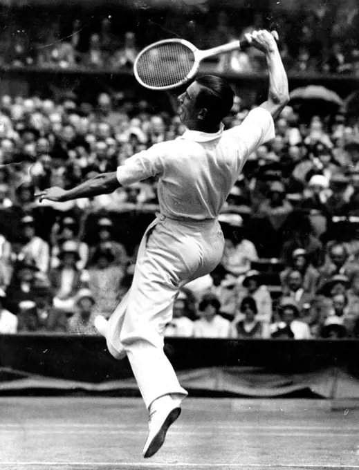 Perry And Allison Meet At Wimbledon.
A fine action picture of Perry in play against *****.
F.J. Perry met W. Allison (U.S.A.) at Wimbledon today June 25. August 24, 1938. (Photo by Associated Press Photo).