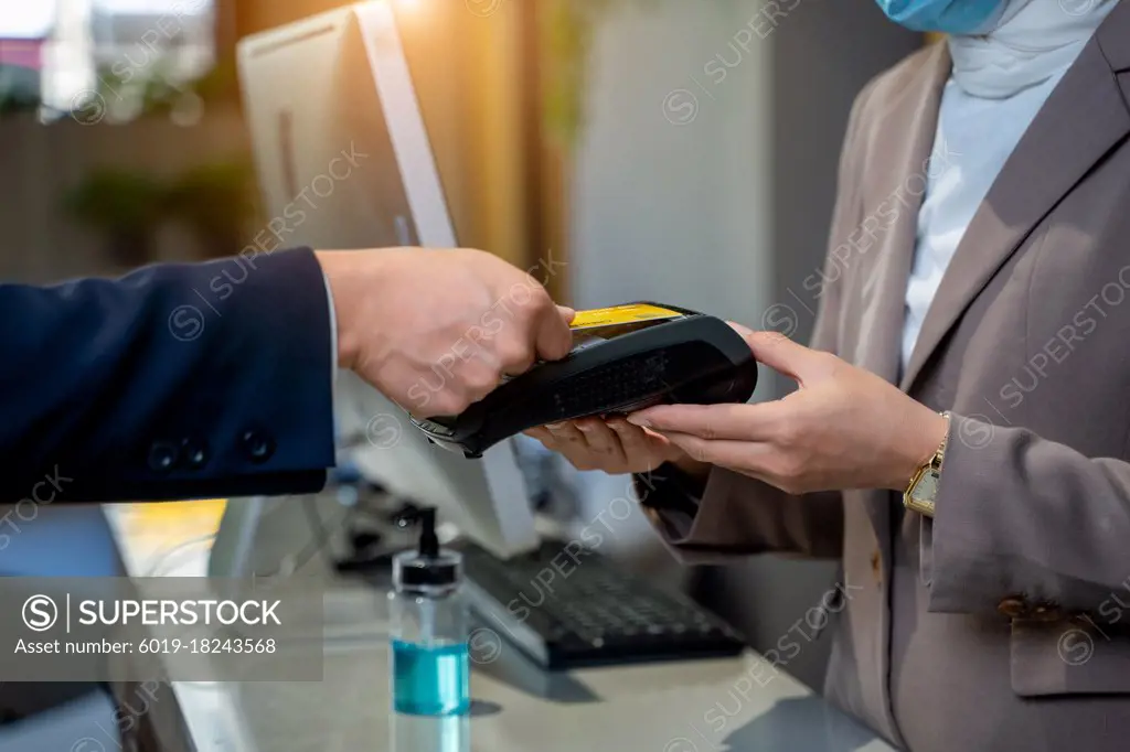 Business people pay by credit card,Businessman using credit card