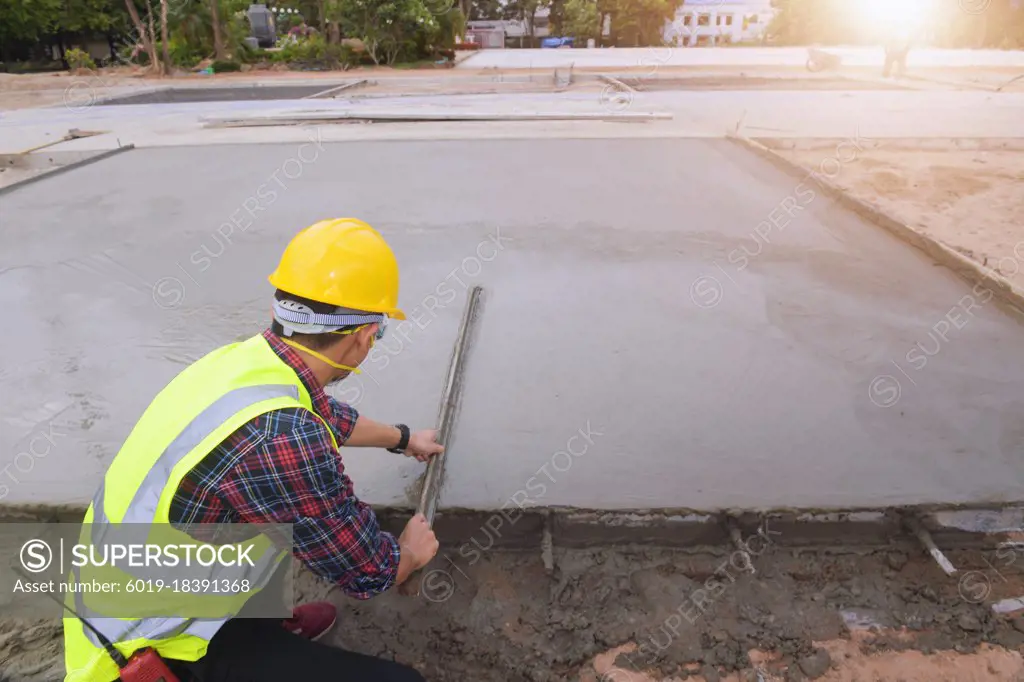 Cement Concrete Road Construction,Concrete pouring during commer