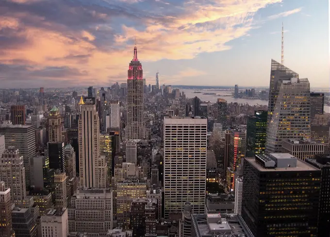 Views of the New York city skyline