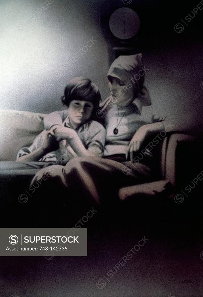 Stock Photo: 748-142735 Mother consoling boy on sofa
